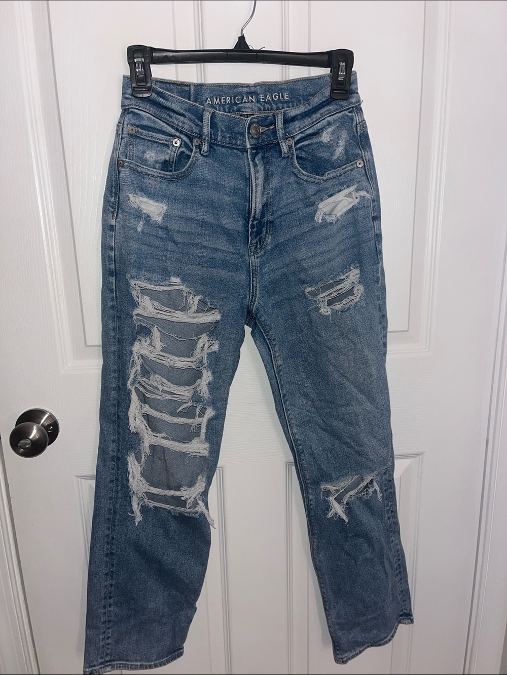 American Eagle Outfitters Ripped Boyfriend Jeans in Medium Blue